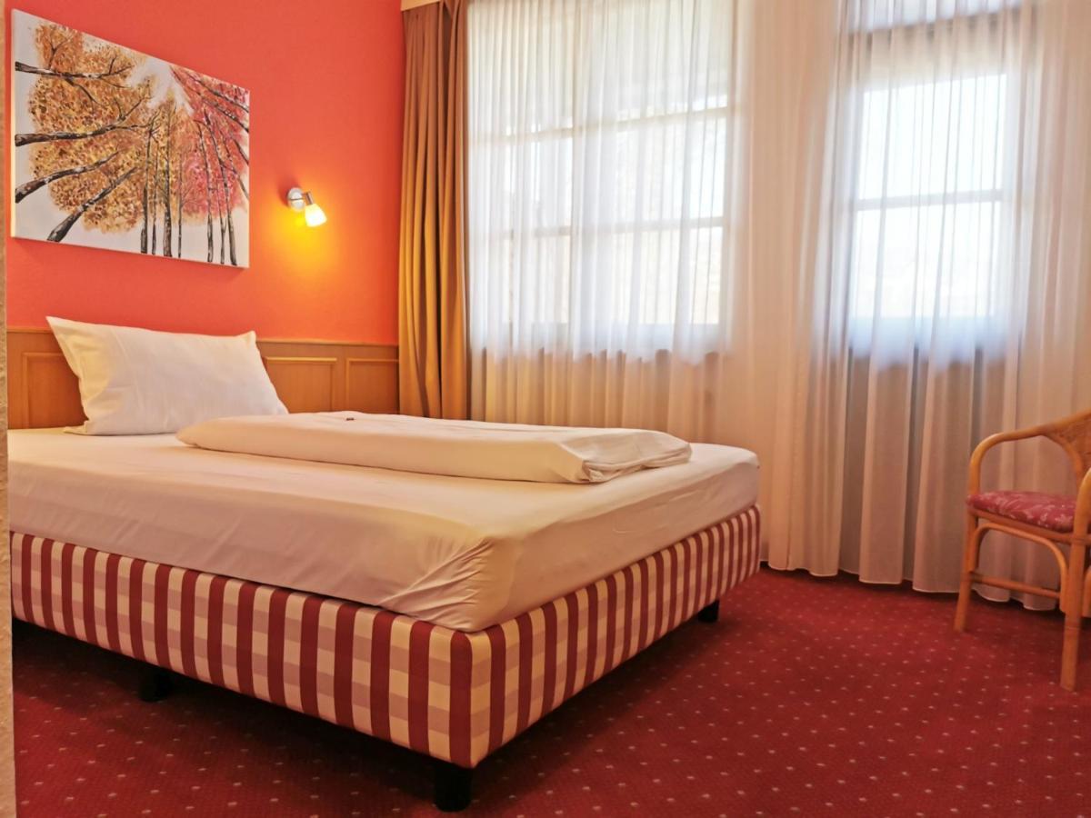 Landhotel Oelmuehle Mombris Exteriör bild