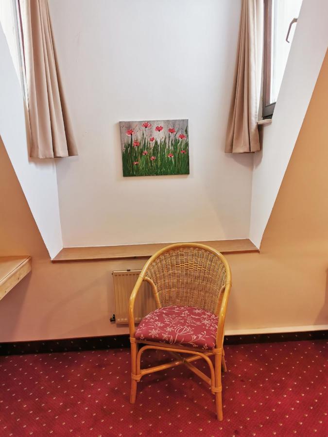Landhotel Oelmuehle Mombris Exteriör bild