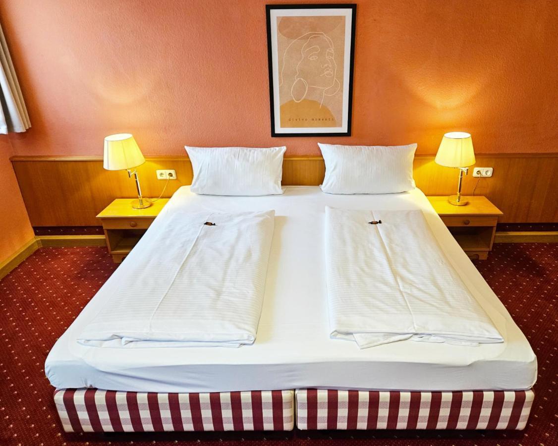 Landhotel Oelmuehle Mombris Exteriör bild