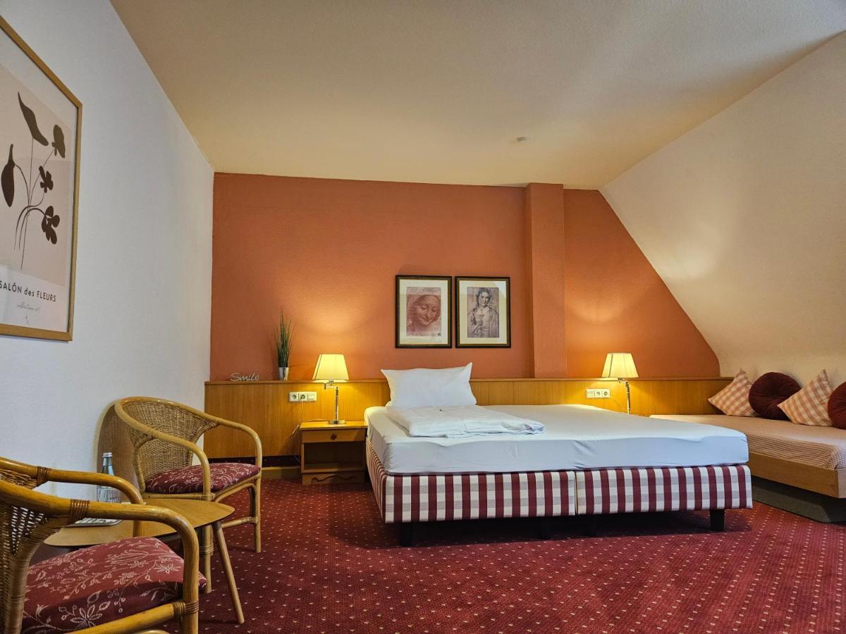Landhotel Oelmuehle Mombris Exteriör bild